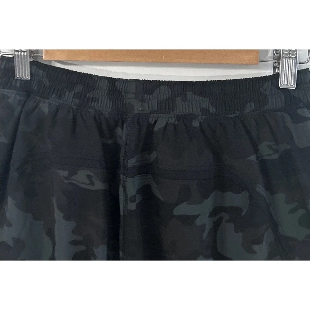Lululemon Lined Pace Breaker Shorts Men's Medium Black Camo  9